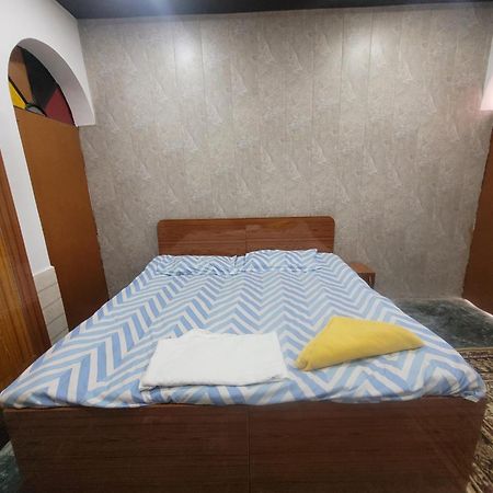 Pushpa Vatika Hotel Faizabad Luaran gambar