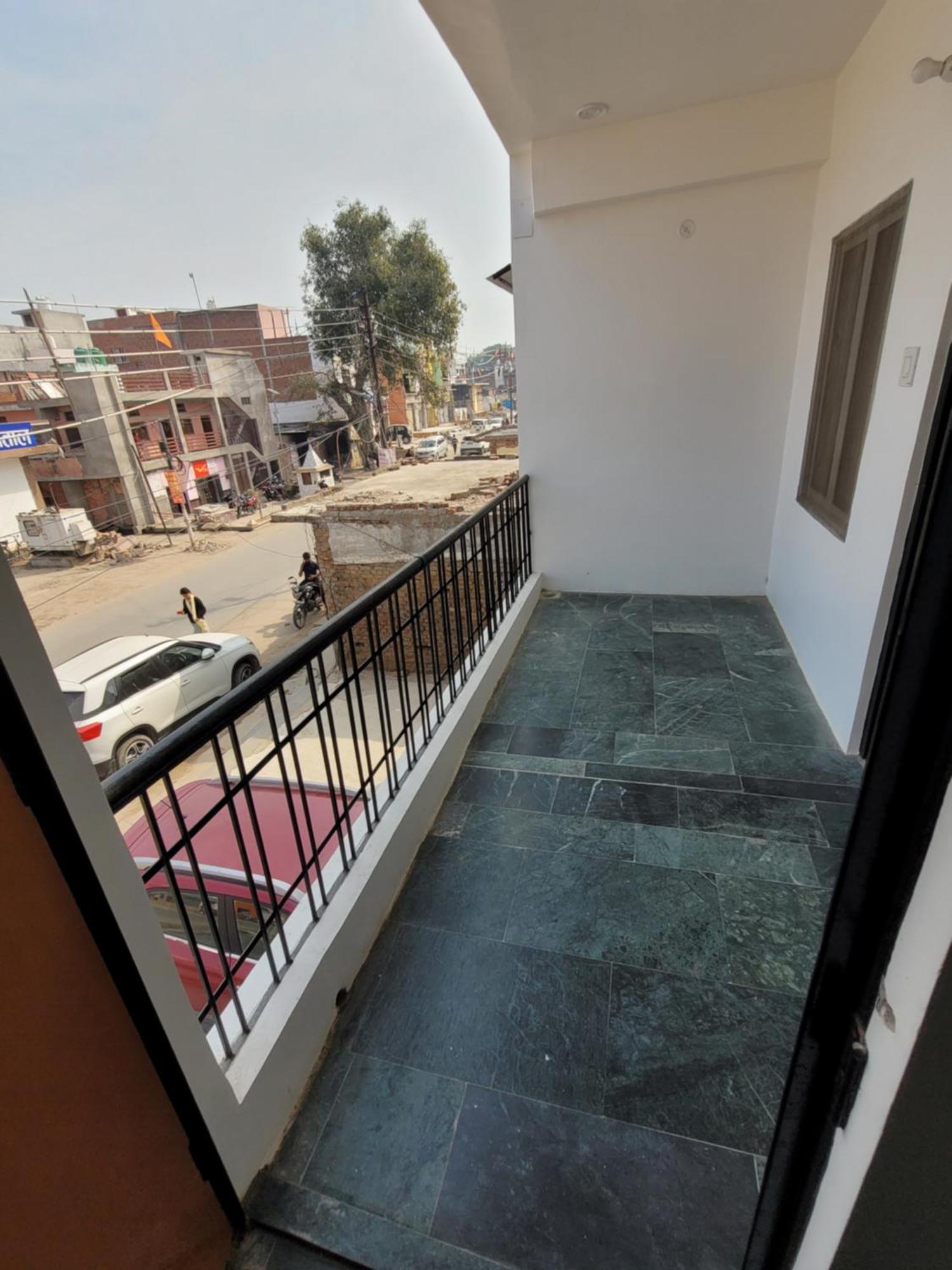Pushpa Vatika Hotel Faizabad Luaran gambar