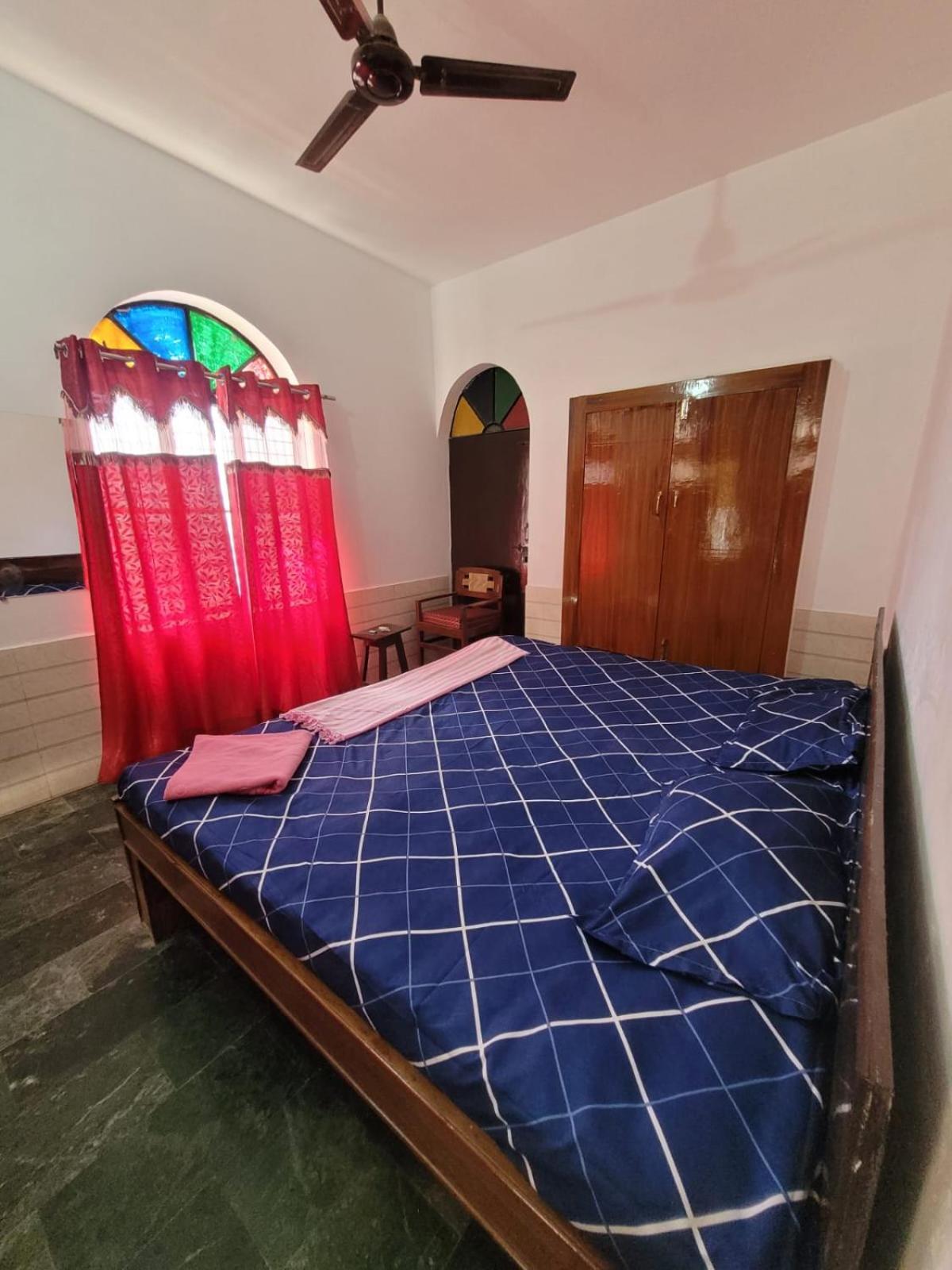 Pushpa Vatika Hotel Faizabad Luaran gambar