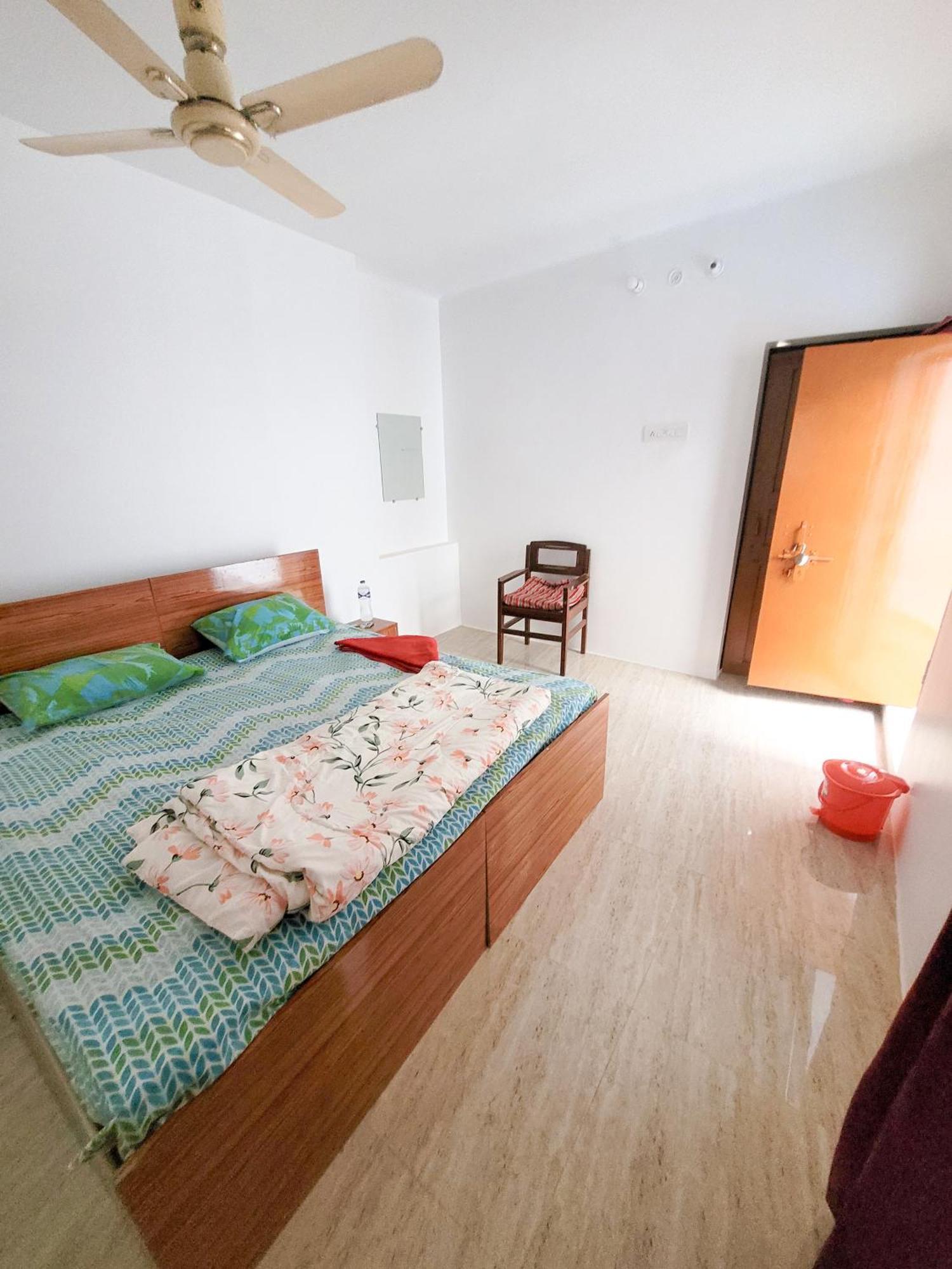Pushpa Vatika Hotel Faizabad Luaran gambar